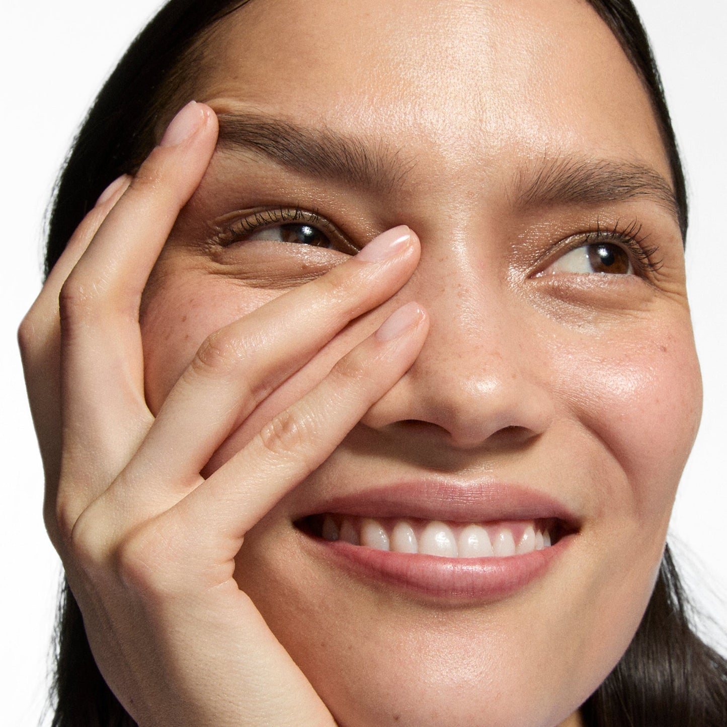 hydro-surge-dewy-face-mist-b6 Omega50_Model_2000x2000-1_3445dd8f-e76c-42a0-b3ad-1d9a4cba4df0.jpg