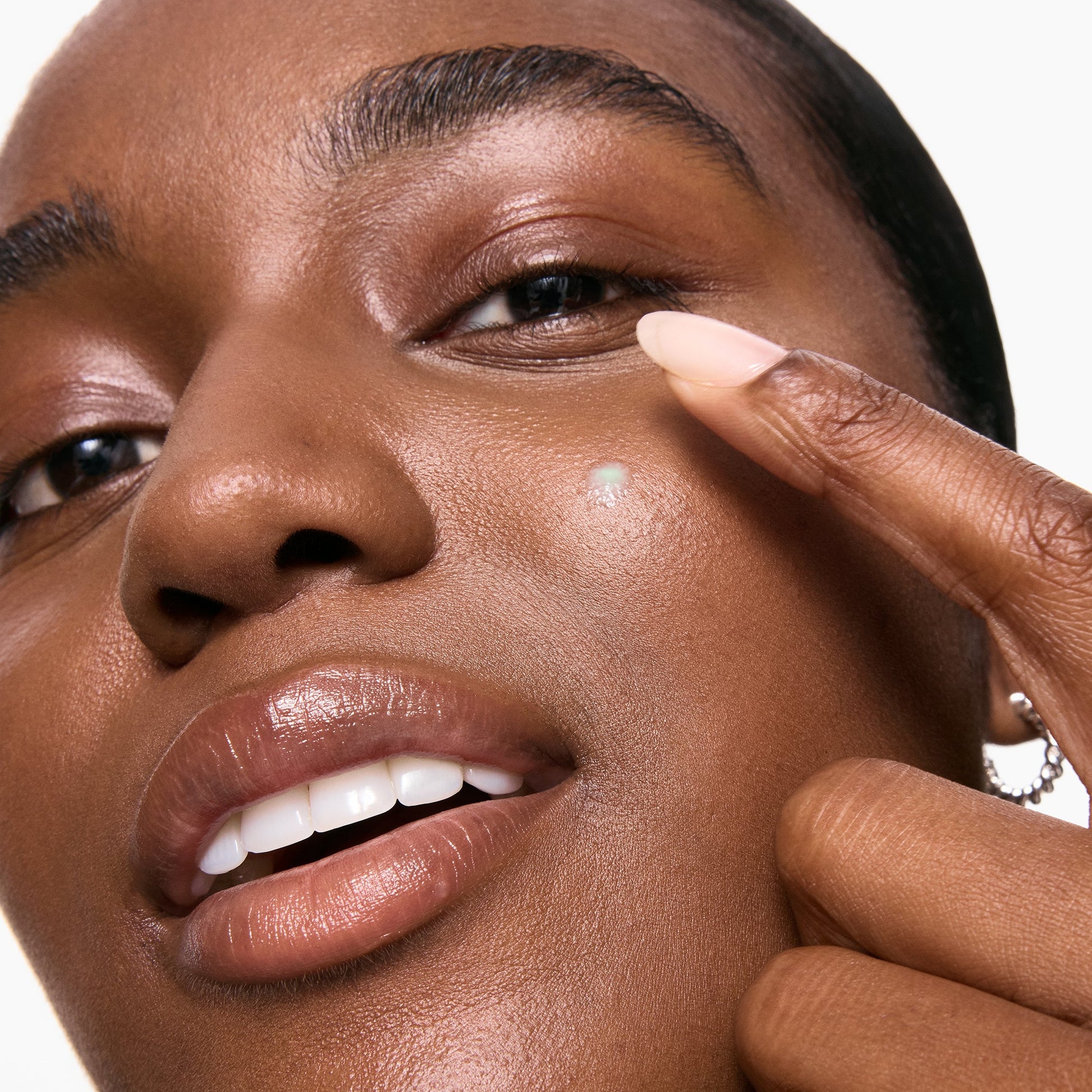 succinic-acid-acne-treatment-i3 SuccinicAcidTreatment_ModelGoopMacro_2000x2000_e7ad5946-f3be-4df1-af81-44a1aca395ef.jpg