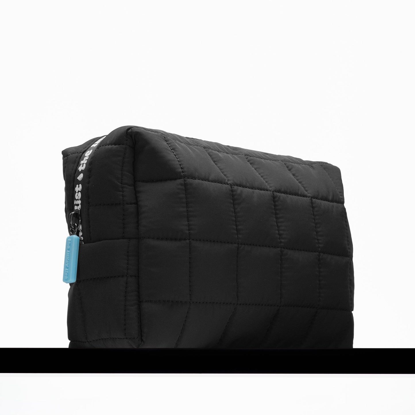 the-inkey-list-washbag-u1 washbag-hydration-05.jpg